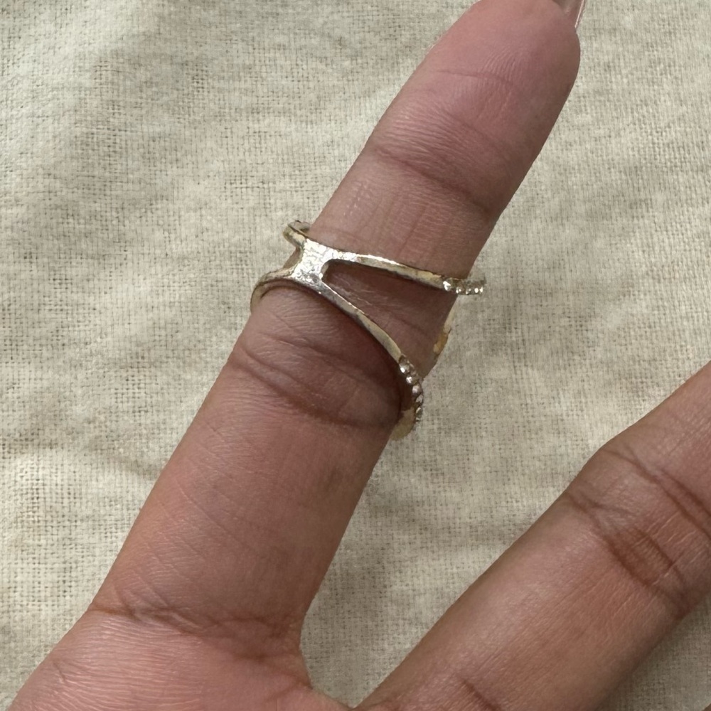 Silver and Gold Geometric Ring - Picture 5 of 7